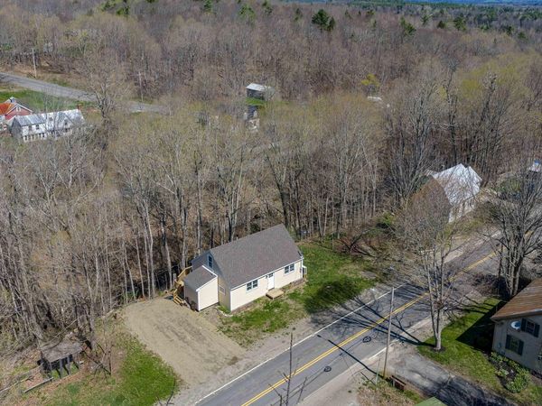 39 High Street, Freedom, ME 04941