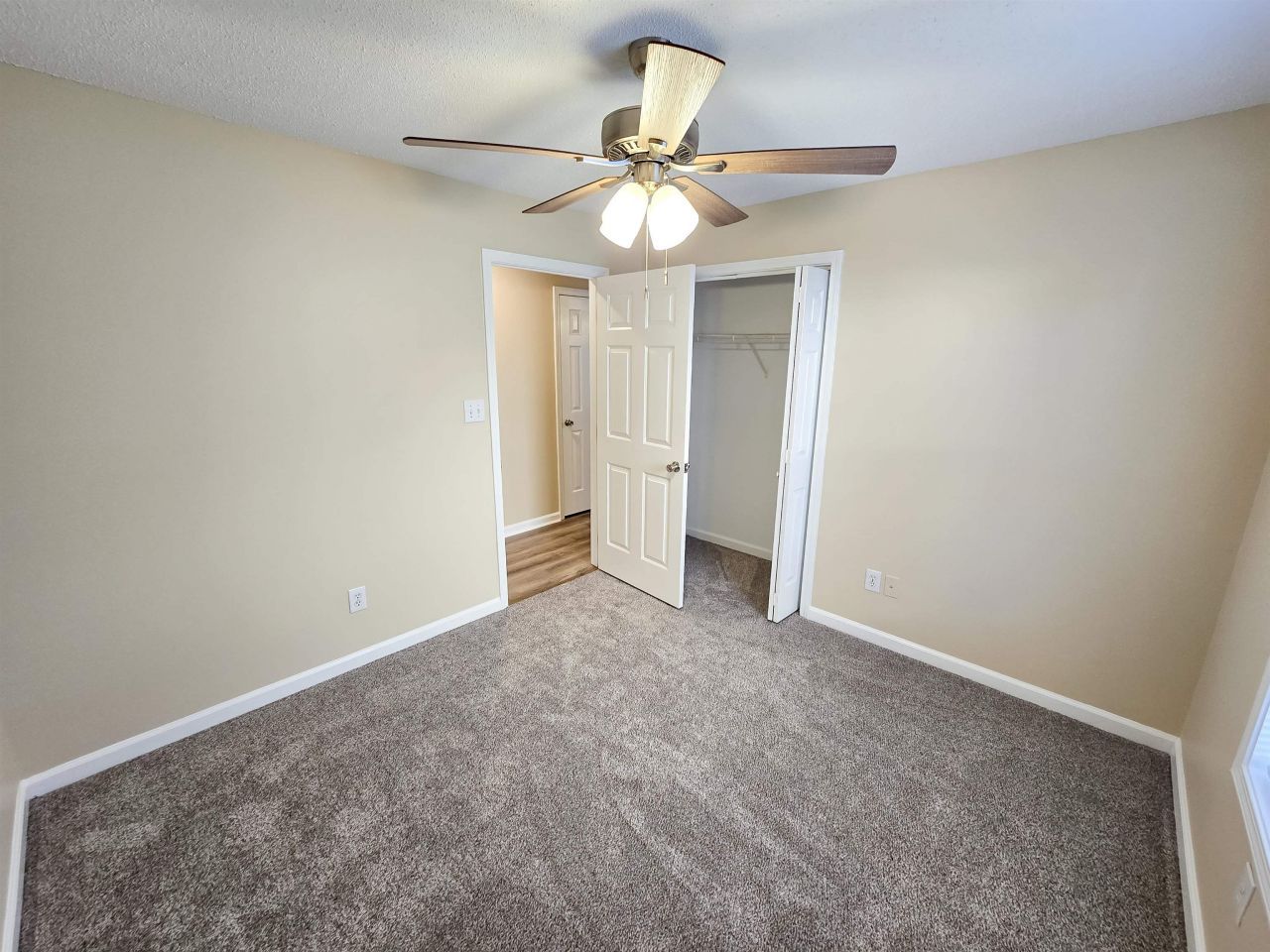 1798/1800 Barberry Dr. Photo 7