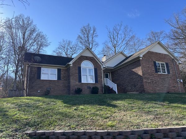 1137 Glenwood Dr, Columbia, TN 38401
