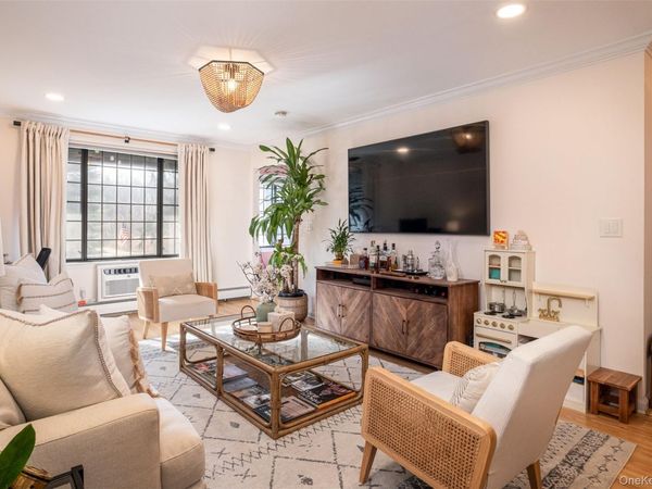 4 Foxwood Drive, Unit 5, Pleasantville, NY 10570