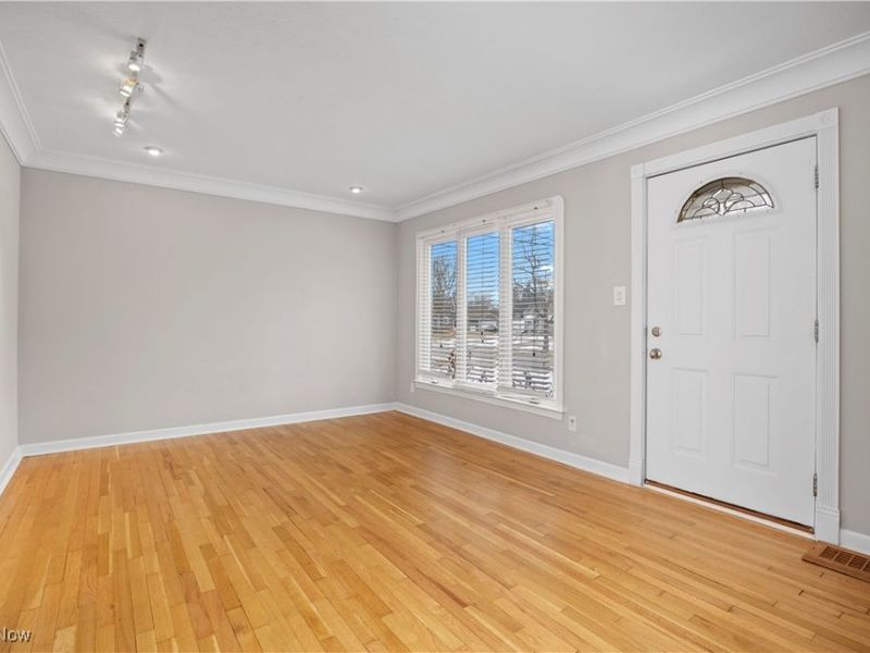 6954 Orchard Boulevard, Parma Heights, OH 44130 Photo 12