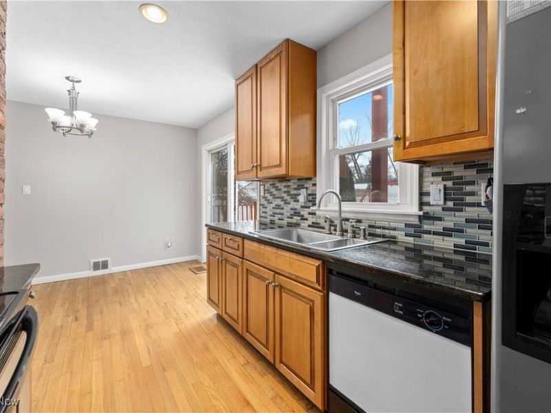 6954 Orchard Boulevard, Parma Heights, OH 44130 Photo 6