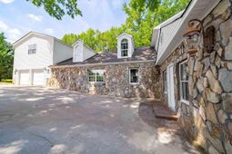 308 E Miller photo 4