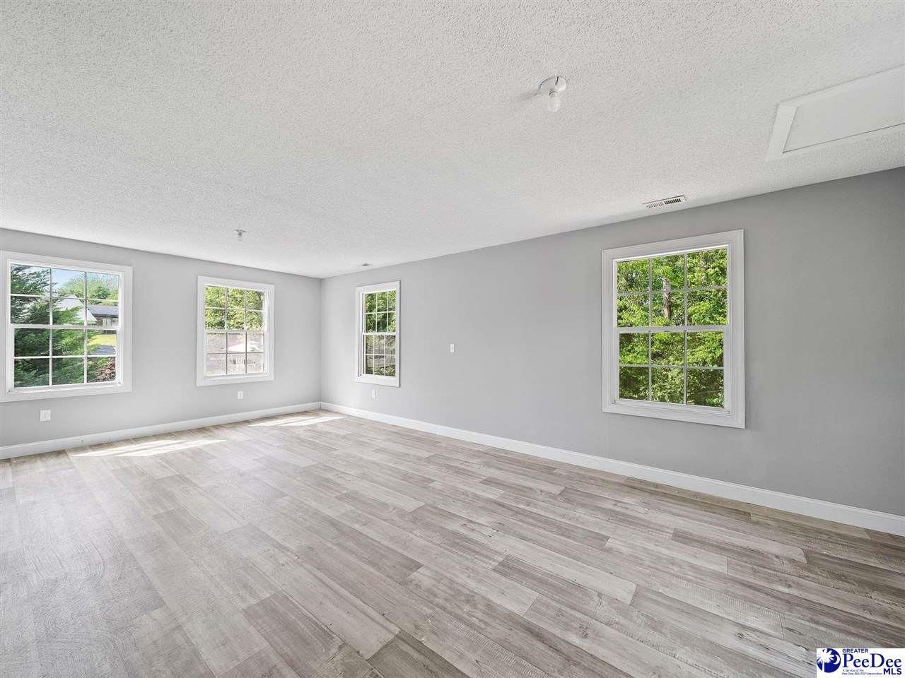 308 E Miller Photo 36