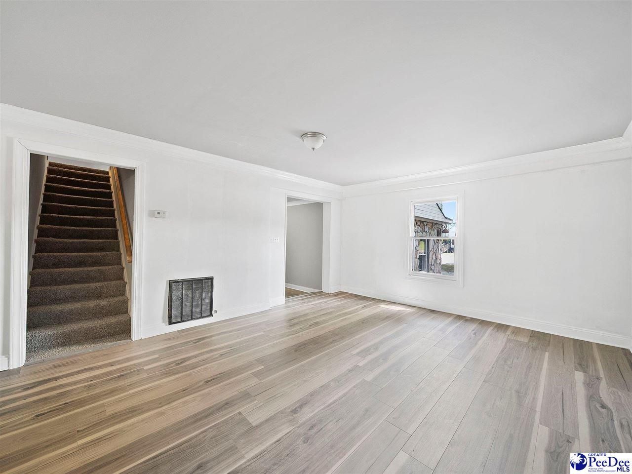 308 E Miller Photo 44