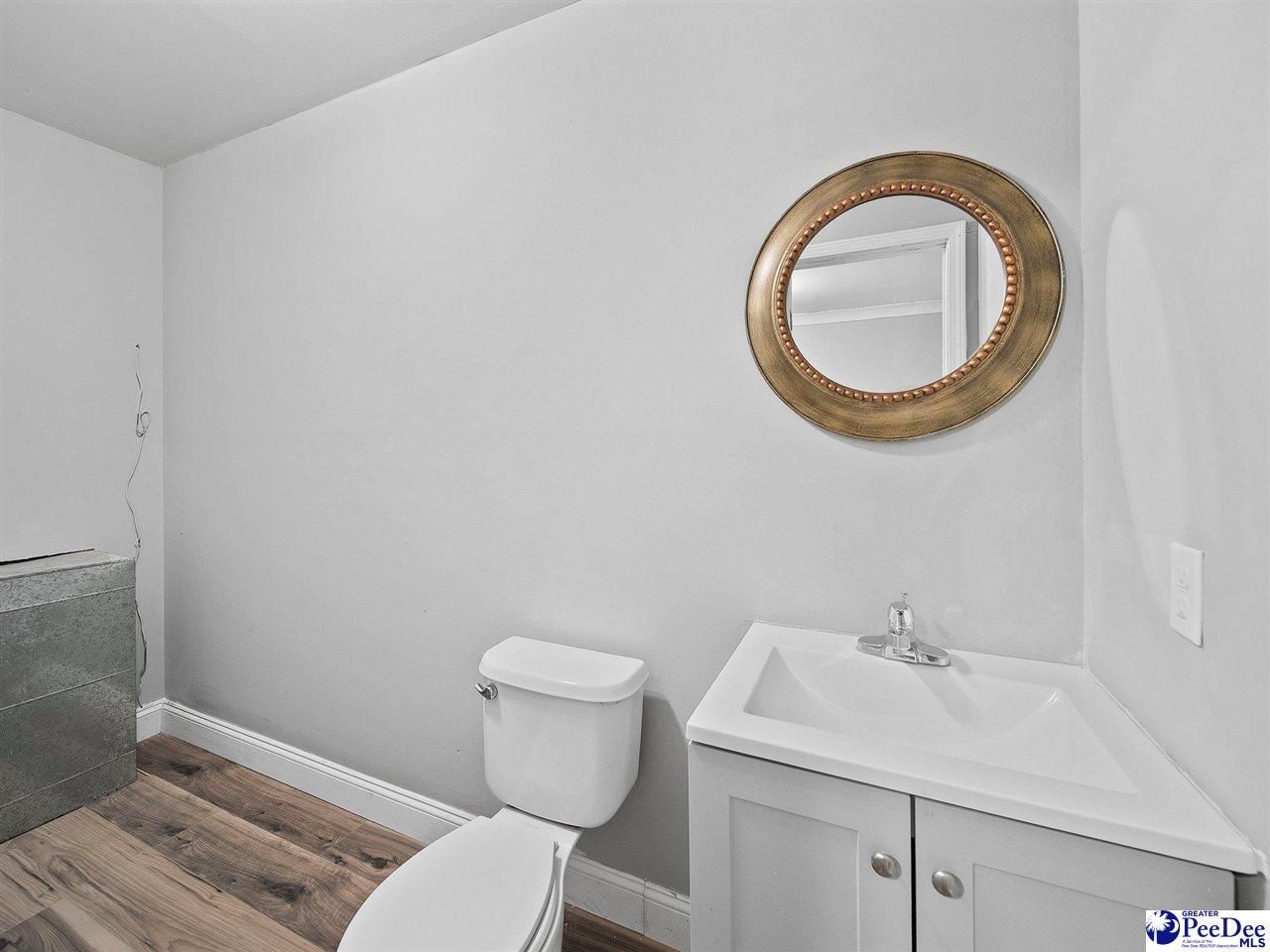 308 E Miller Photo 51