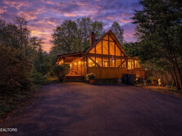 1634 Ridgecrest Drive, Sevierville, TN 37876