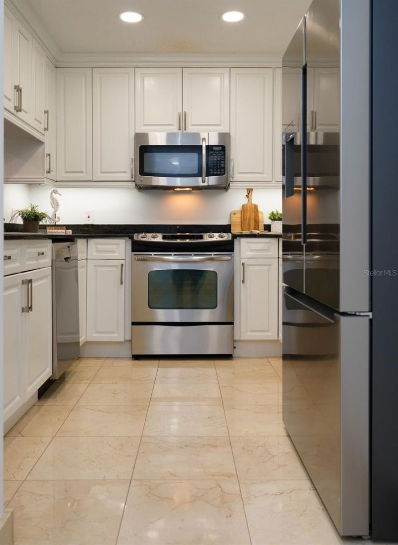 301 2nd Street N, Unit 14, Saint Petersburg, FL 33701 Photo