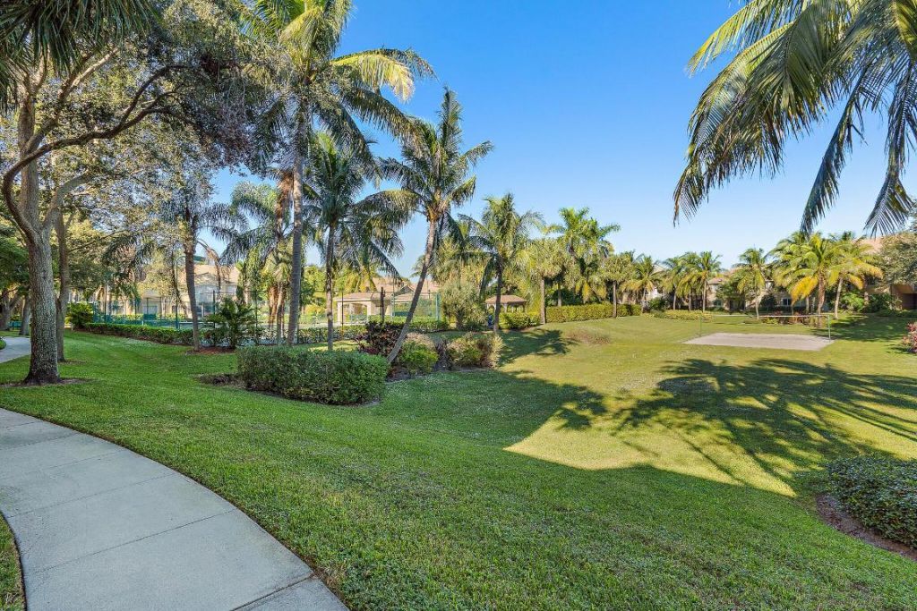 260 Village Boulevard, Unit 5204, Tequesta, FL 33469 Photo
