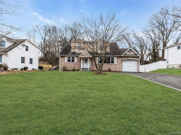 46 Falcon Drive, Hauppauge, NY 11788