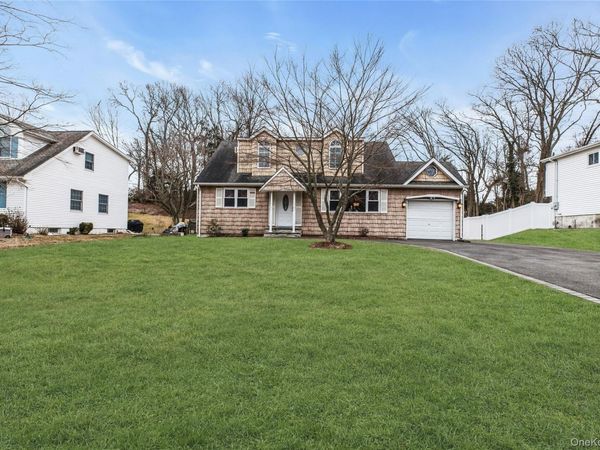 46 Falcon Drive, Hauppauge, NY 11788