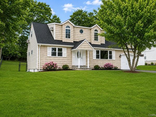 46 Falcon Drive, Hauppauge, NY 11788