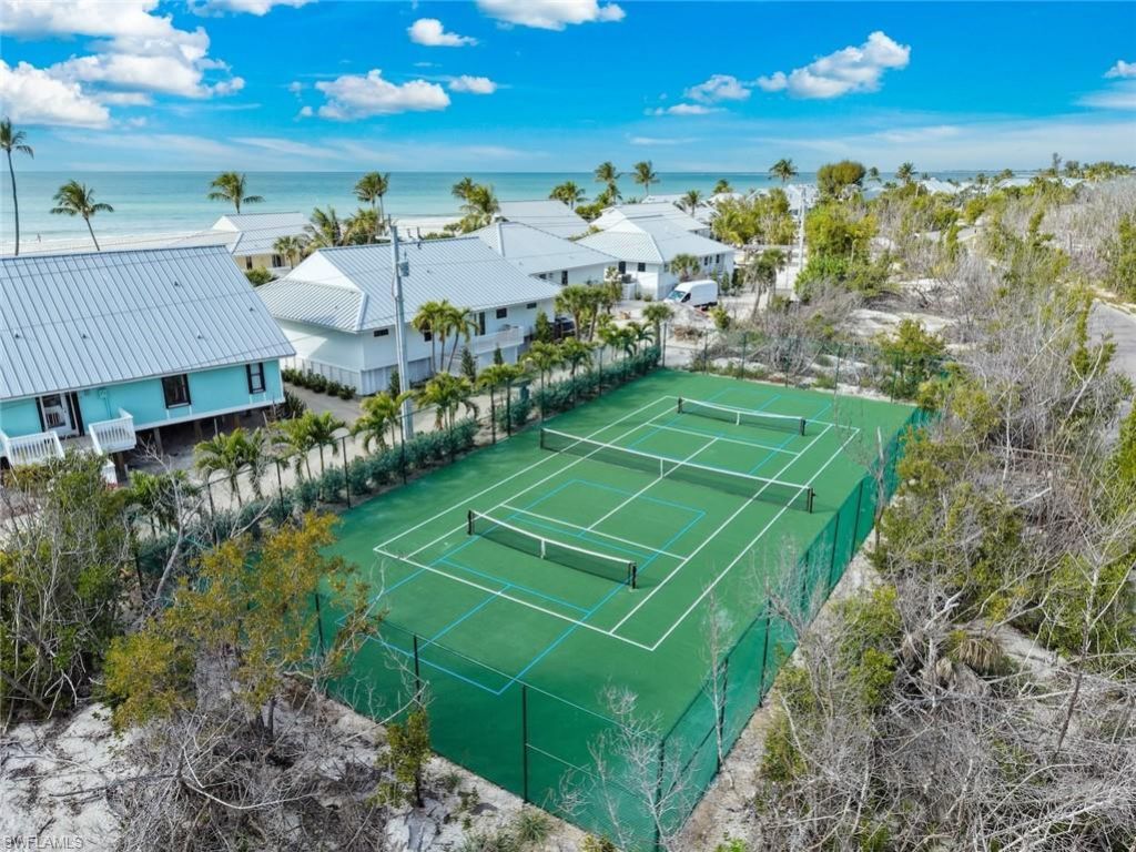 6 Beach Homes, Captiva, FL 33924 Photo