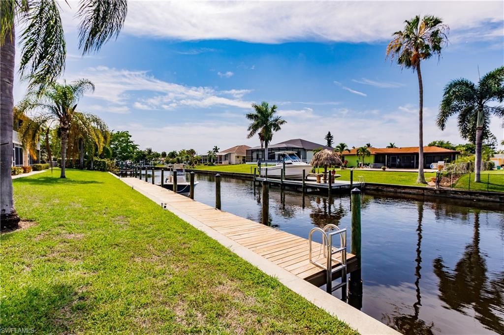 1304 Miramar St, Unit 204, Cape Coral, FL 33904 Photo