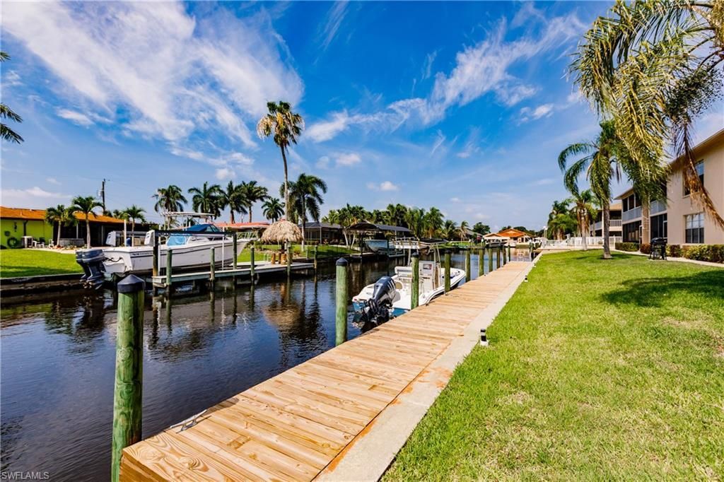 1304 Miramar St, Unit 204, Cape Coral, FL 33904 Photo