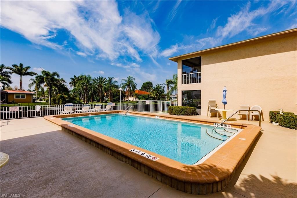 1304 Miramar St, Unit 204, Cape Coral, FL 33904 Photo