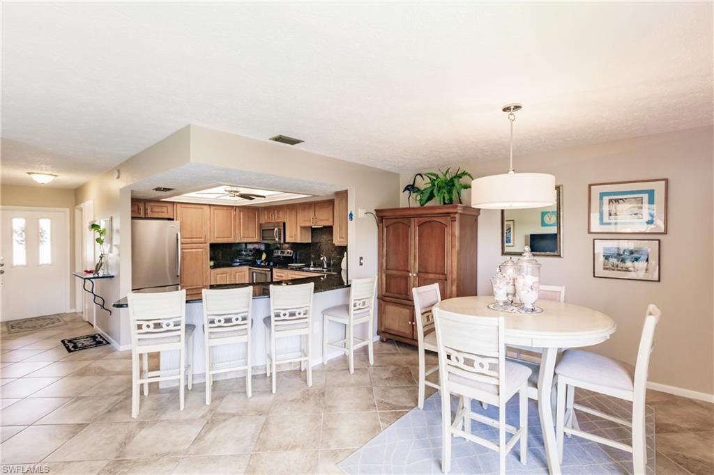 1304 Miramar St, Unit 204, Cape Coral, FL 33904 Photo