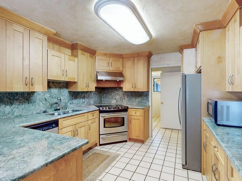 16 Deerfield Lane, Beachwood, OH 44122 Photo 13