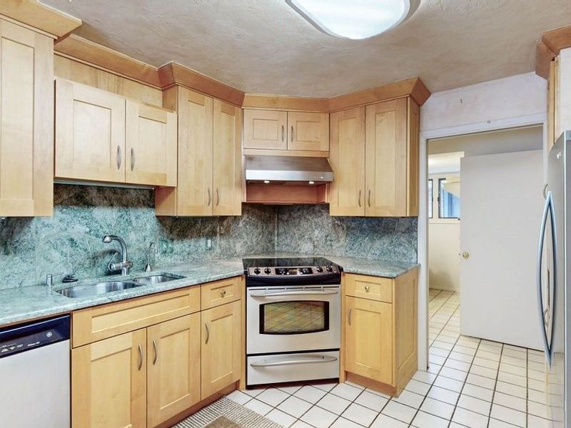 16 Deerfield Lane, Beachwood, OH 44122 Photo 14