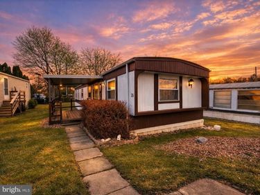 409 26 E MAIN STREET, MOUNTVILLE, PA 17554