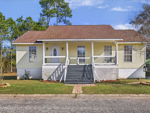 410 Wittman Avenue, Pass Christian, MS 39571