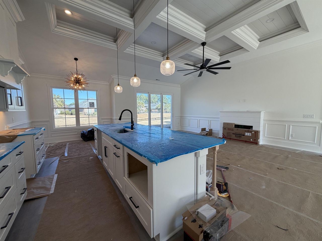 744 Chisholm Dr. Photo 3