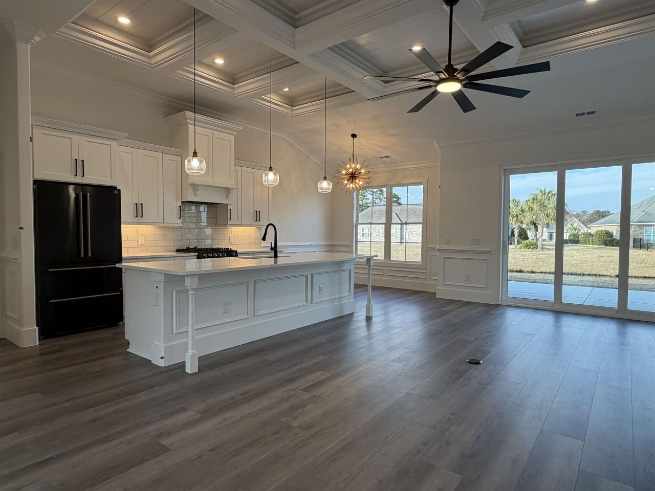 744 Chisholm Dr. Photo 8