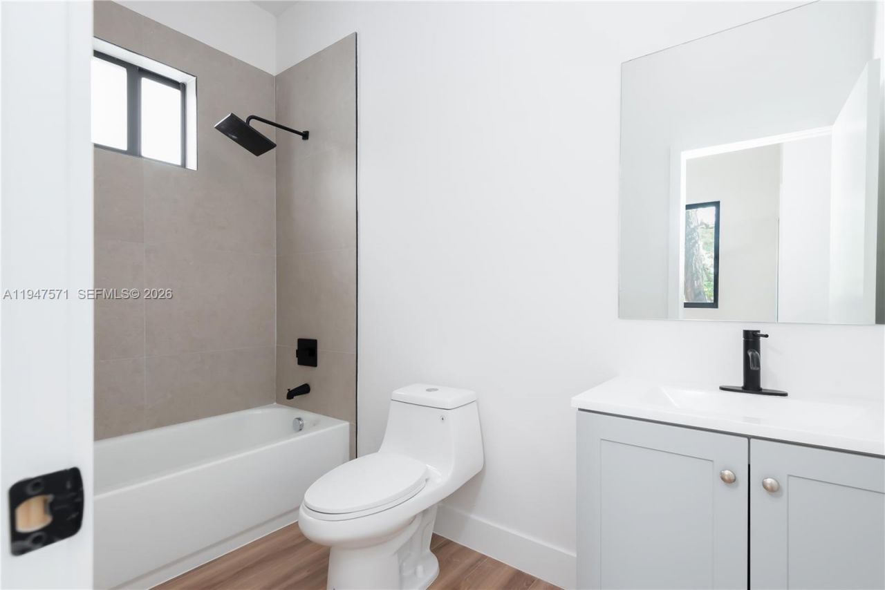 4517 NW 3rd Street, Miami, FL 33126 Photo