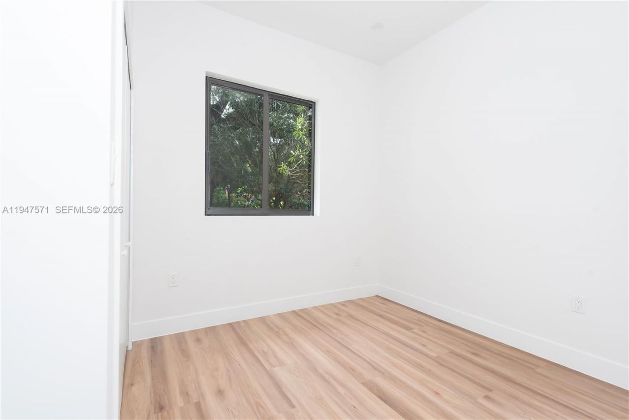 4517 NW 3rd Street, Miami, FL 33126 Photo