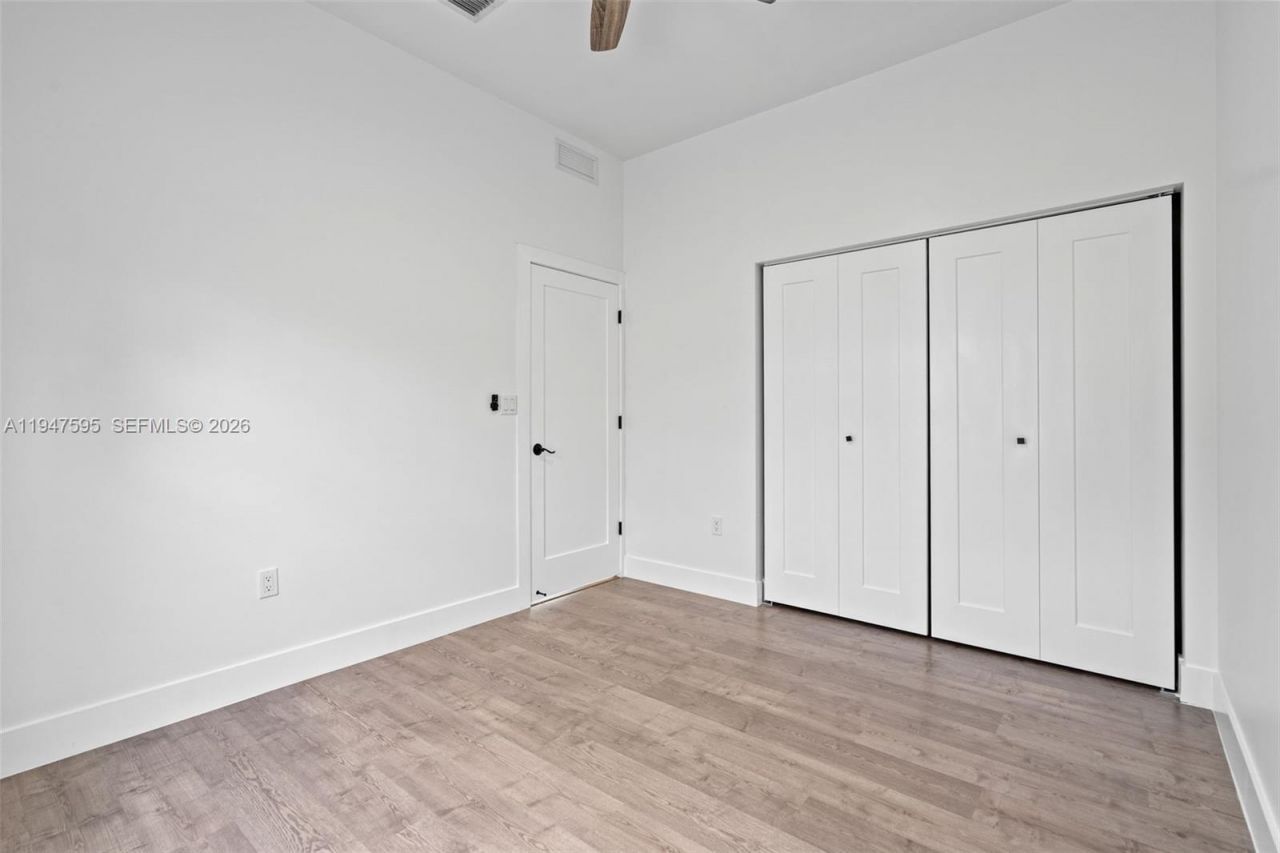 2861 NW 8th Ct, Fort Lauderdale, FL 33311 Photo