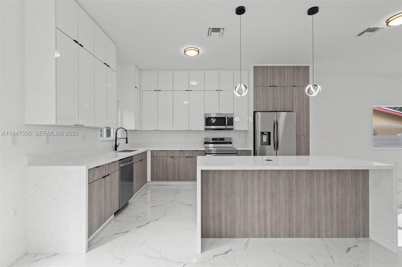 2861 NW 8th Ct, Fort Lauderdale, FL 33311 Photo