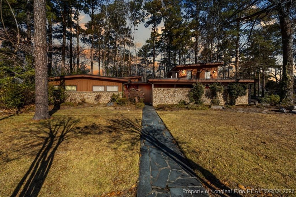 502 W 33rd Street, Lumberton, NC 28358 Main Photo