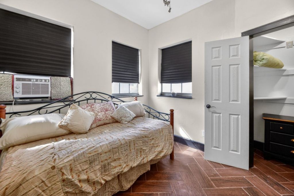 1934 Washington Street, Hollywood, FL 33020 Photo