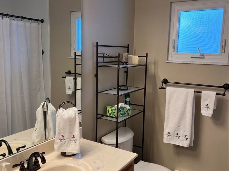 418 Carol Lane, Elyria, OH 44035 Photo 11