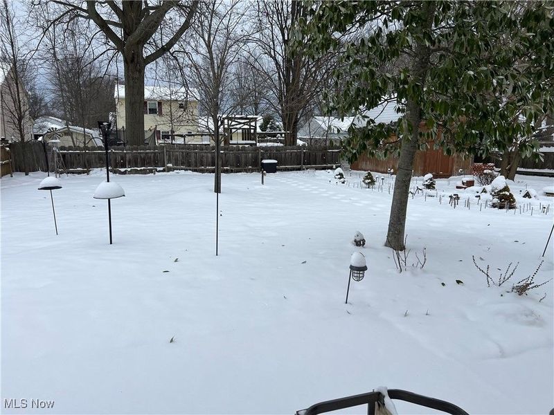 418 Carol Lane, Elyria, OH 44035 Photo 14