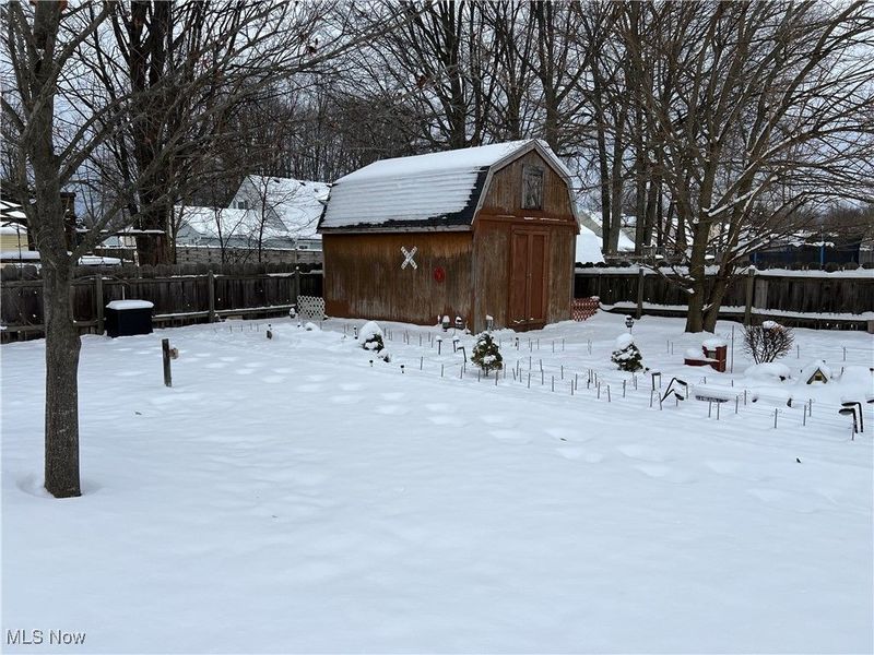 418 Carol Lane, Elyria, OH 44035 Photo 15