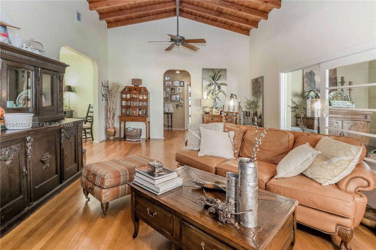 2535 Lincoln St, Hollywood, FL 33020 Photo