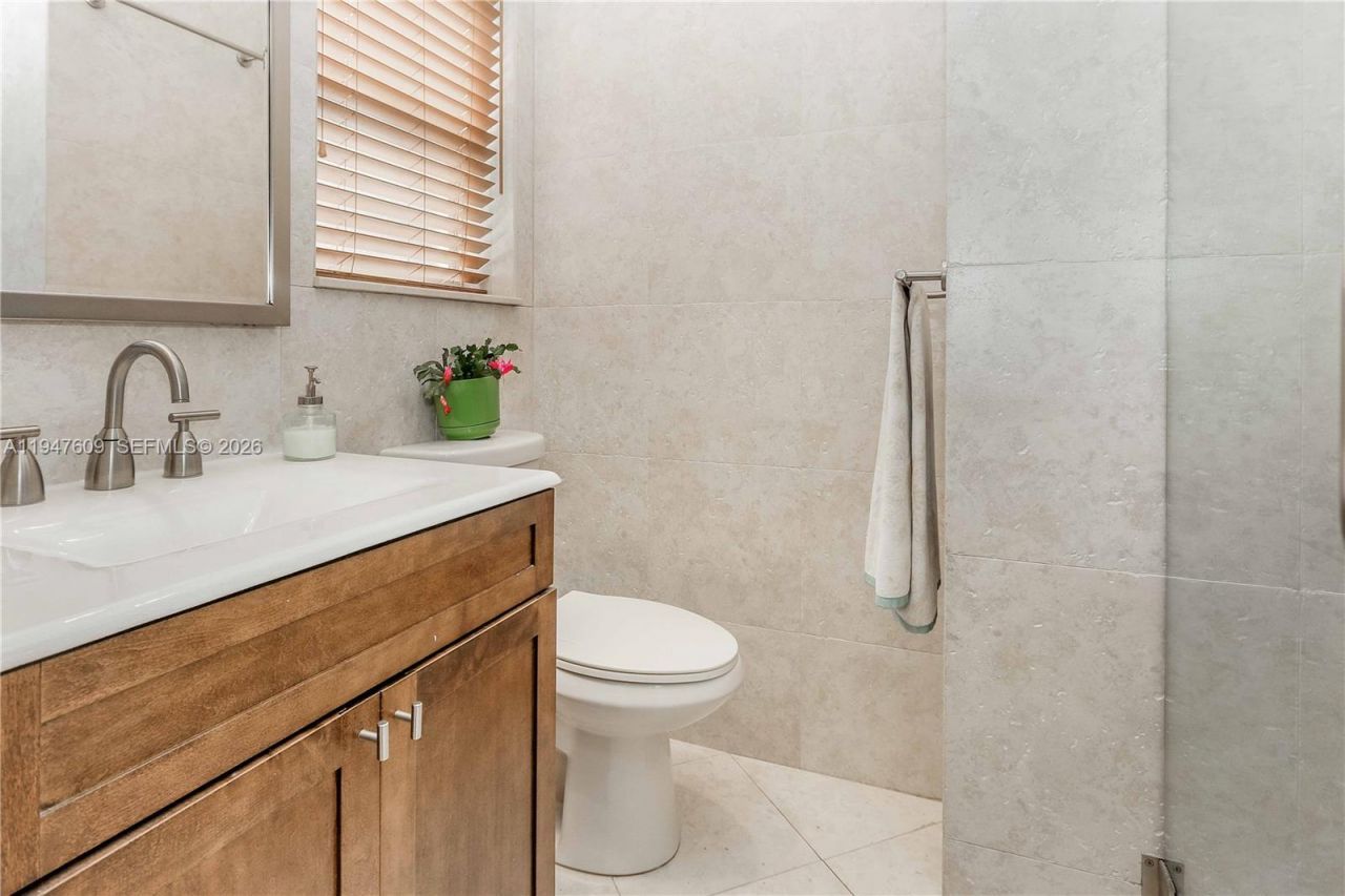 2535 Lincoln St, Hollywood, FL 33020 Photo