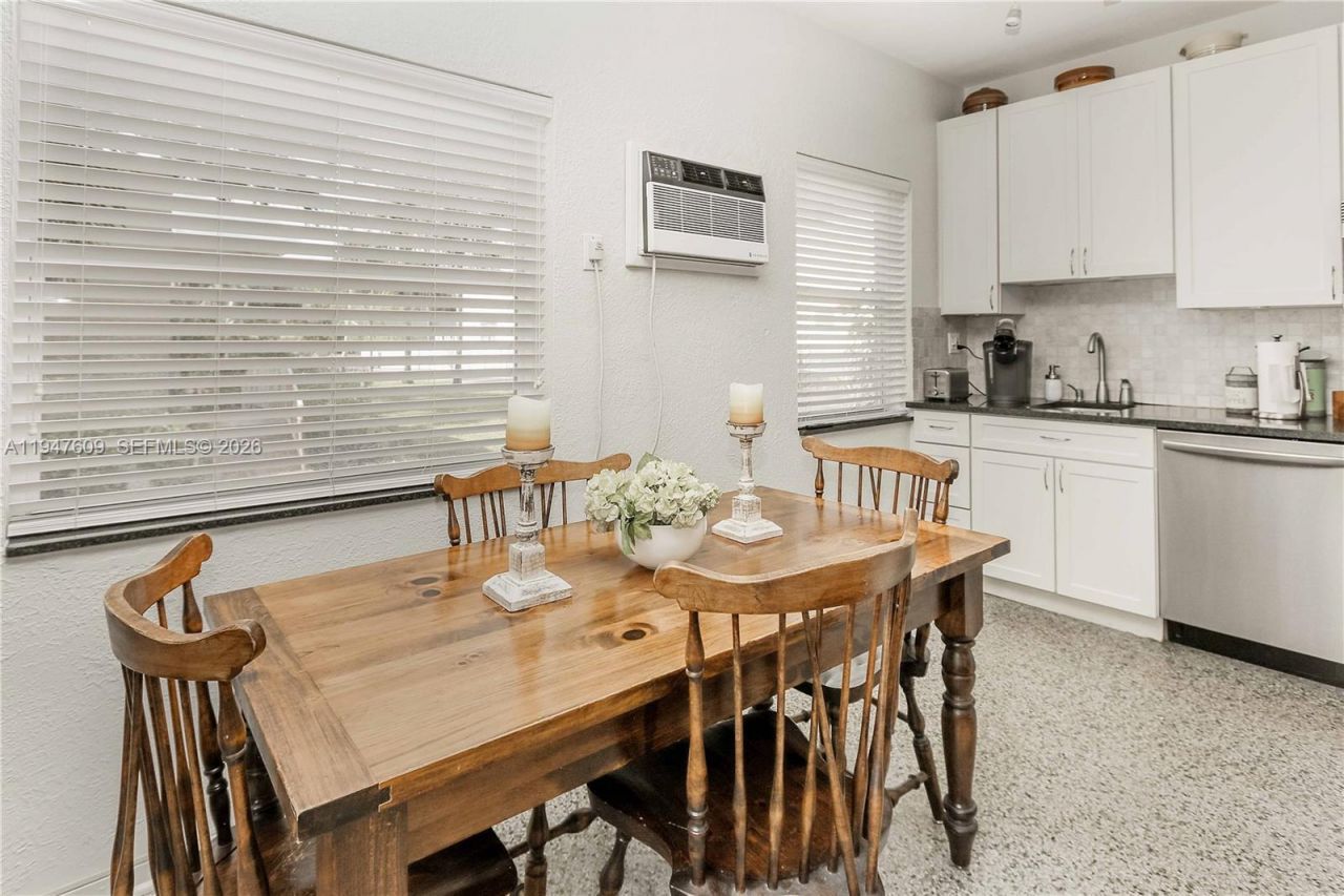 2535 Lincoln St, Hollywood, FL 33020 Photo