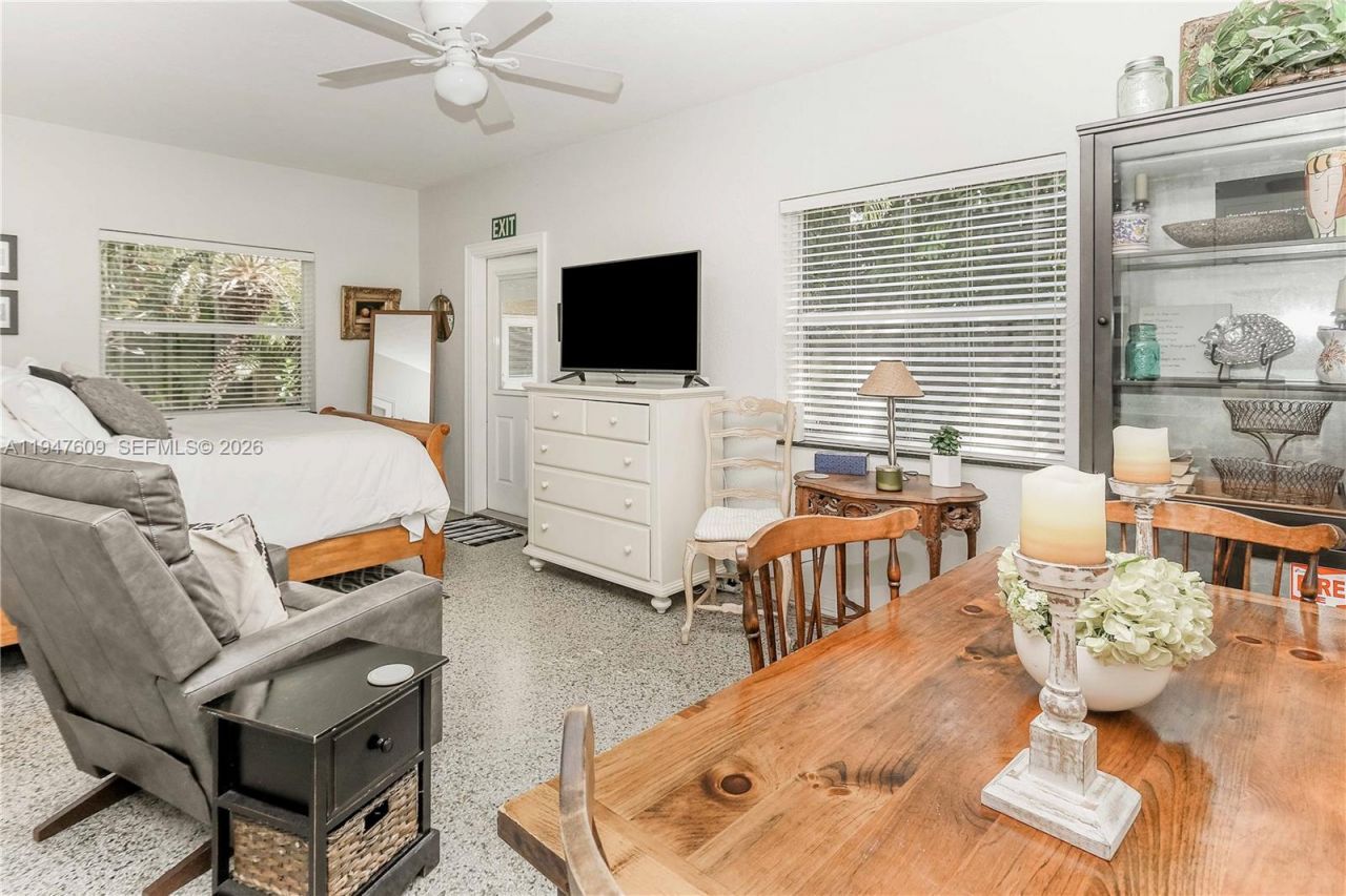 2535 Lincoln St, Hollywood, FL 33020 Photo