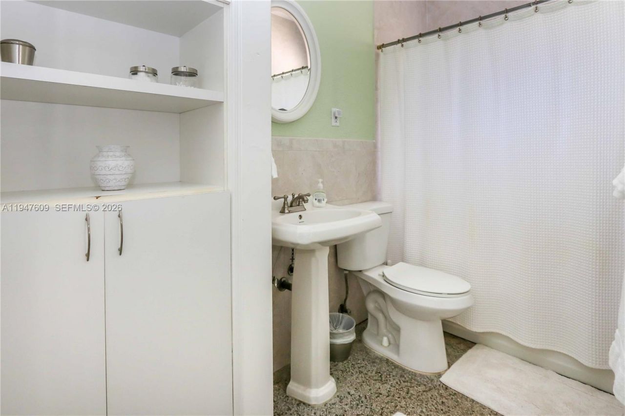 2535 Lincoln St, Hollywood, FL 33020 Photo