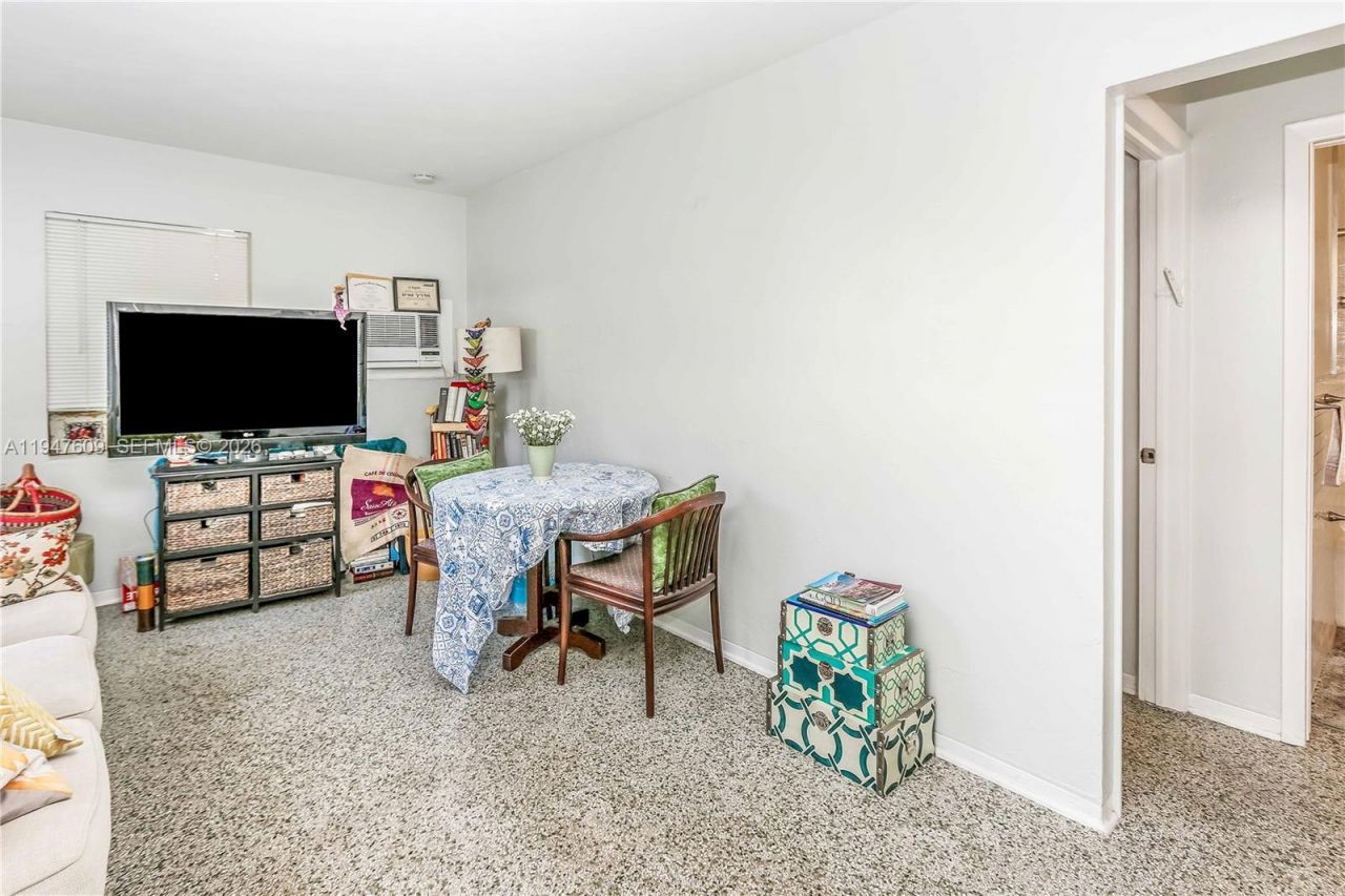 2535 Lincoln St, Hollywood, FL 33020 Photo