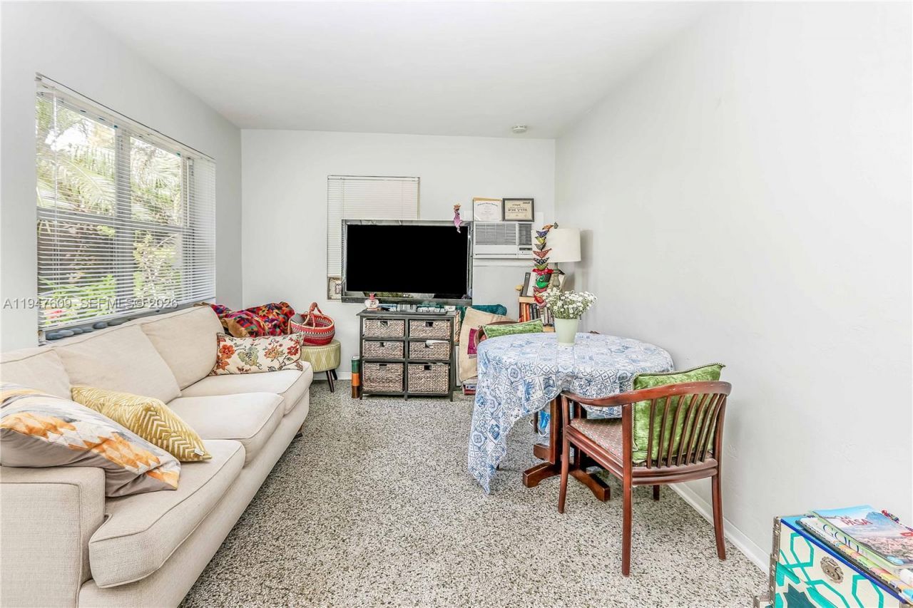 2535 Lincoln St, Hollywood, FL 33020 Photo