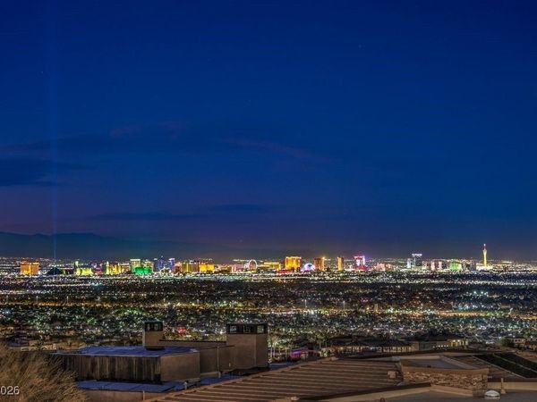 671 Scenic Rim Drive, Henderson, NV 89012