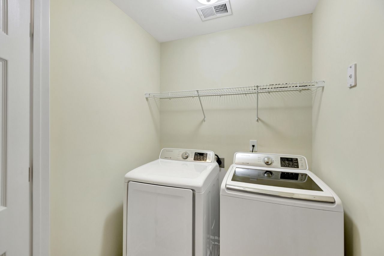 8751 Jessica Court Photo 27