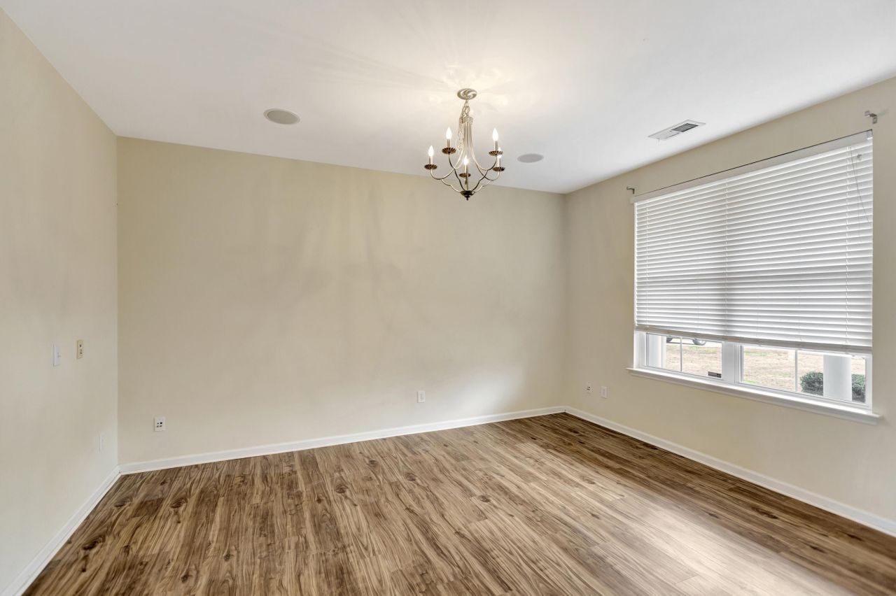 8751 Jessica Court Photo 5