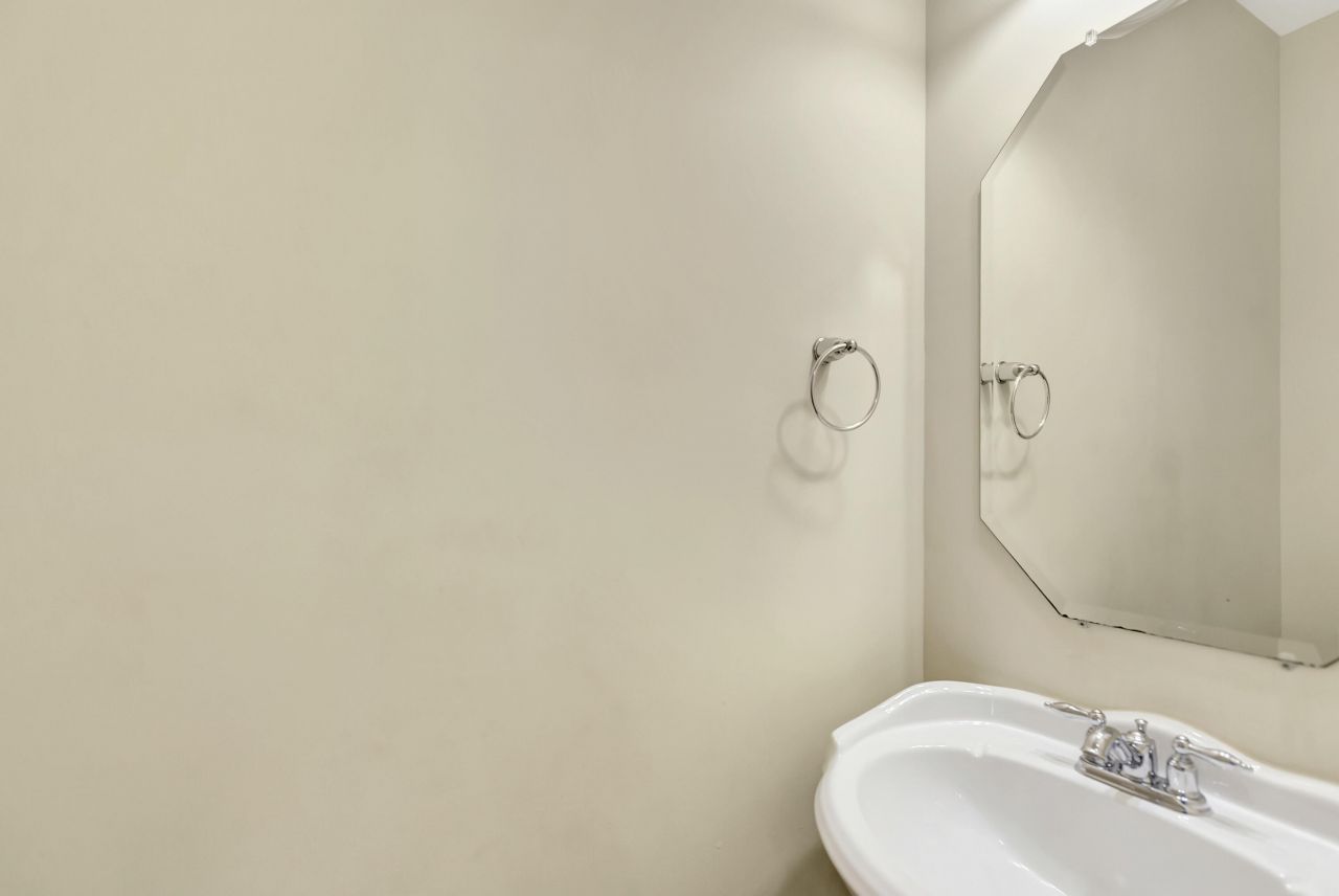 8751 Jessica Court Photo 7