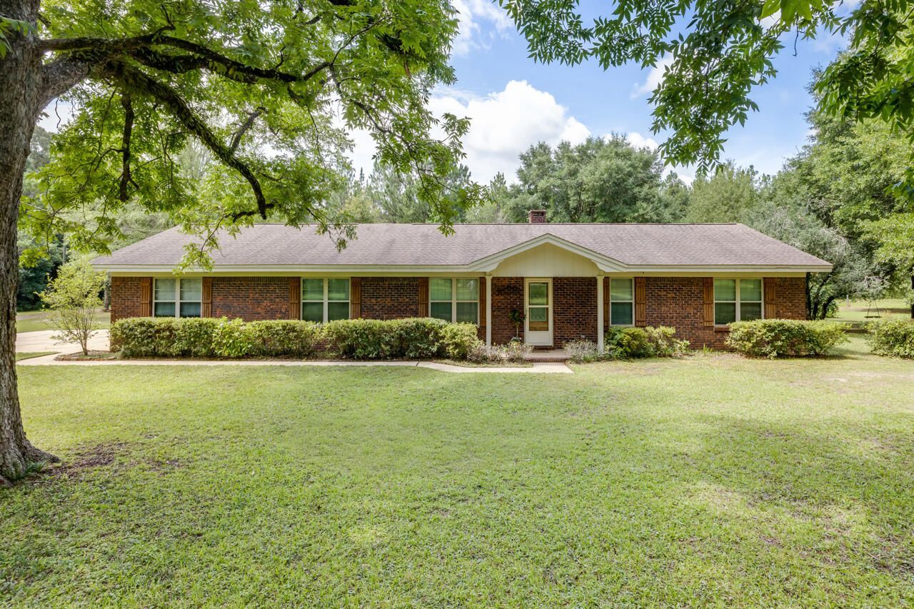 1318 John Riley Barnhill Road, Baker, FL 32531 Main Photo