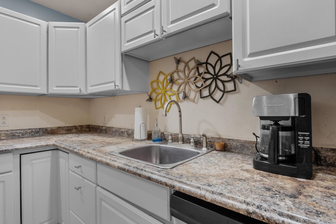 2278 Steritt Swamp Rd. Photo 9