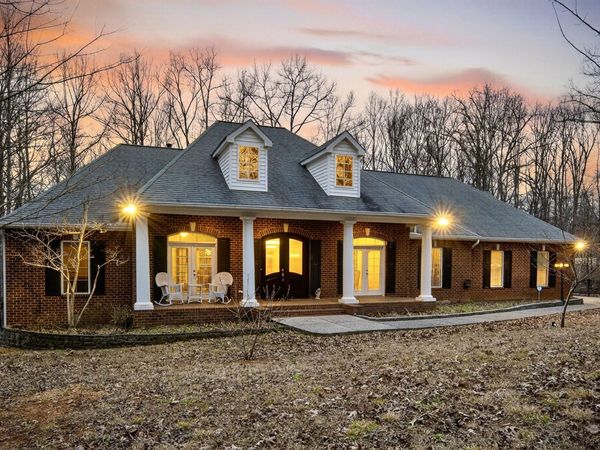 120 Dunrobin Ct, Sparta, TN 38583